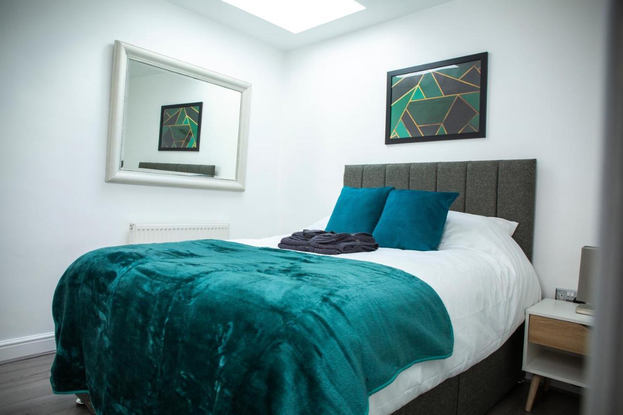 Modern Townhouse Apartment With Free Parking And Wifi Stratford-upon-Avon Eksteriør billede