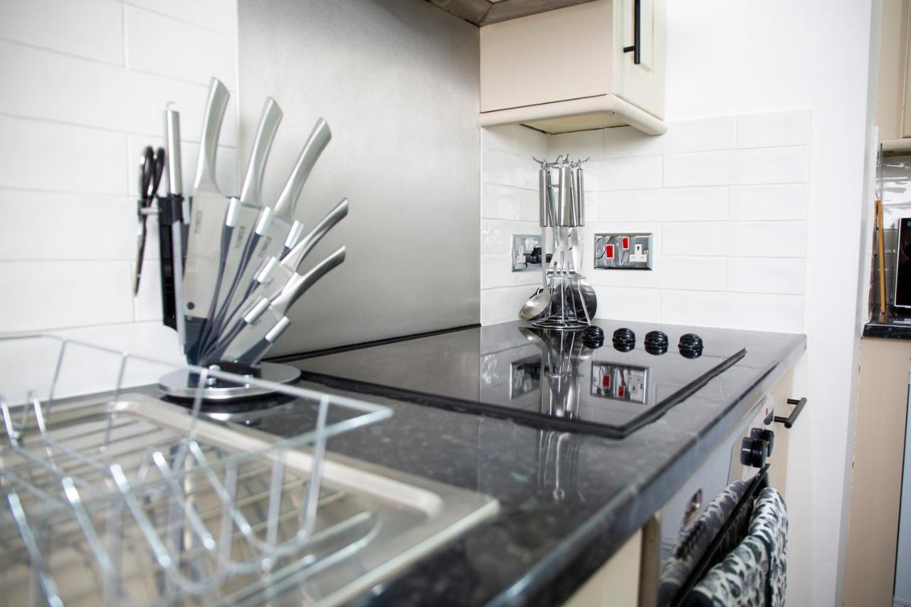 Modern Townhouse Apartment With Free Parking And Wifi Stratford-upon-Avon Eksteriør billede